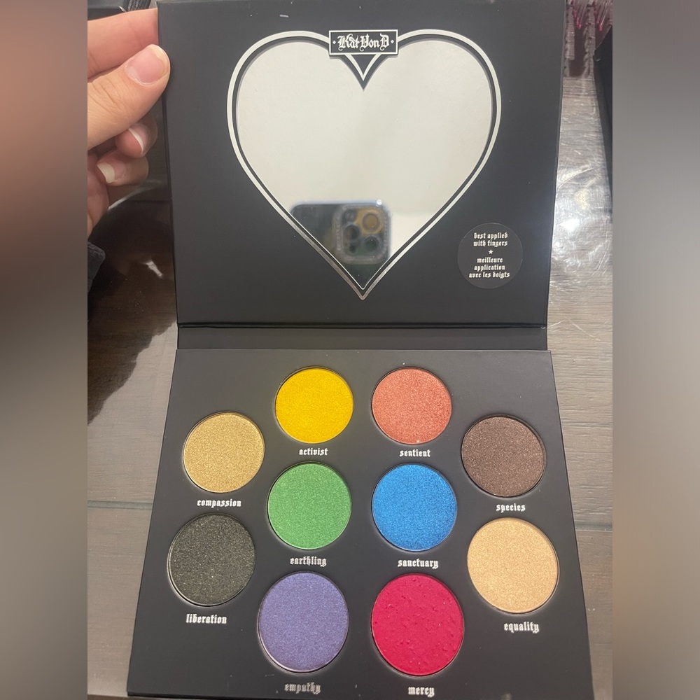 New Kat Von D Vegan Love Eyeshadow Palette